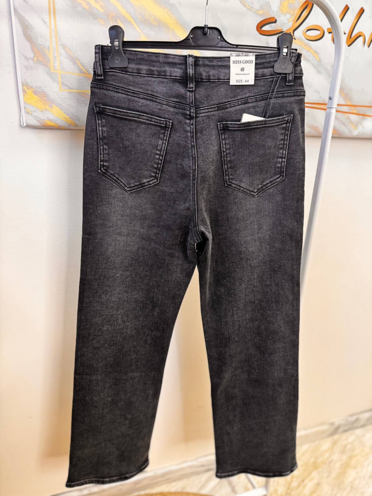 Andromahi Strass Jean