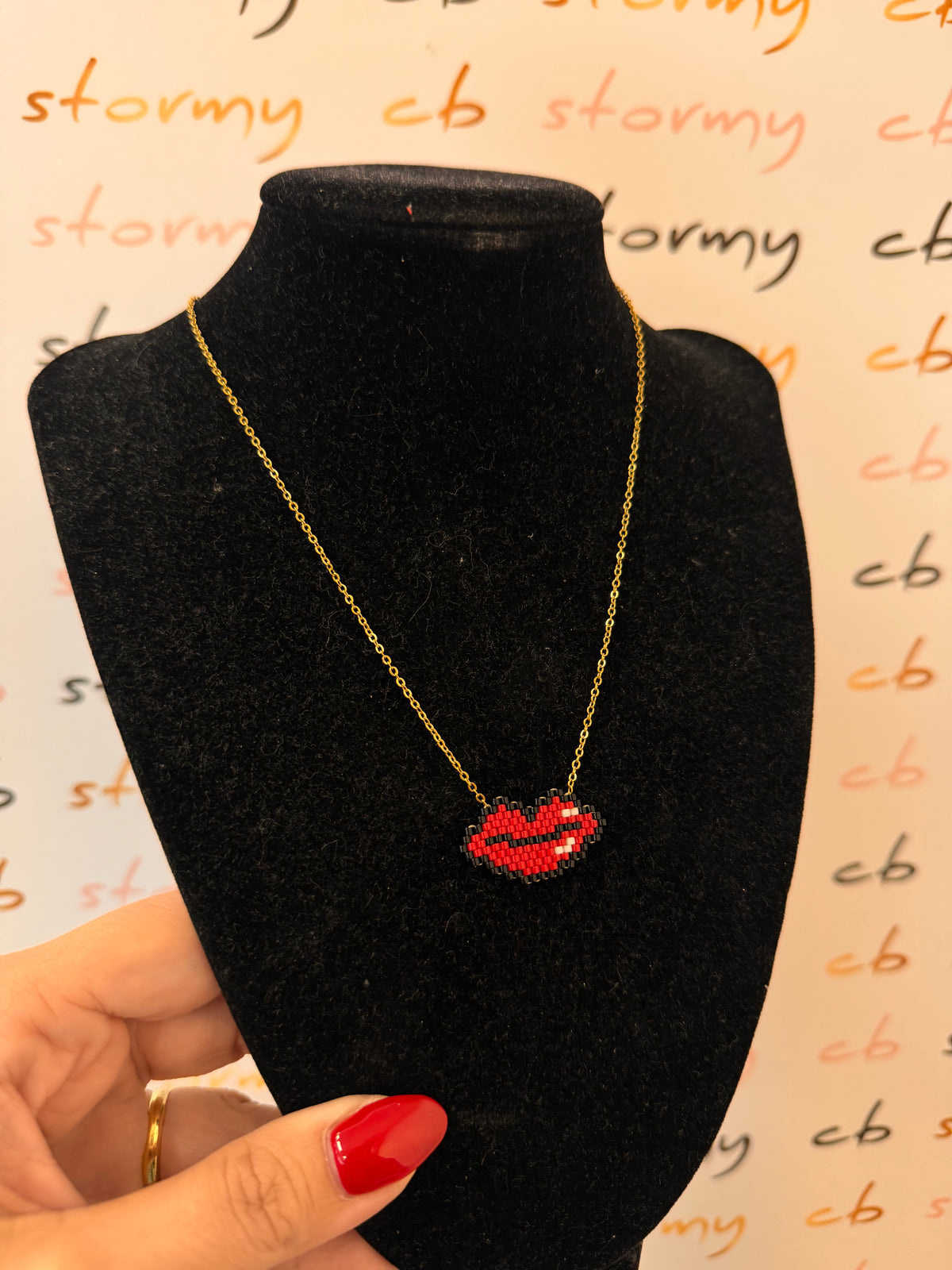 Kiss 💋 Miyuki Necklace
