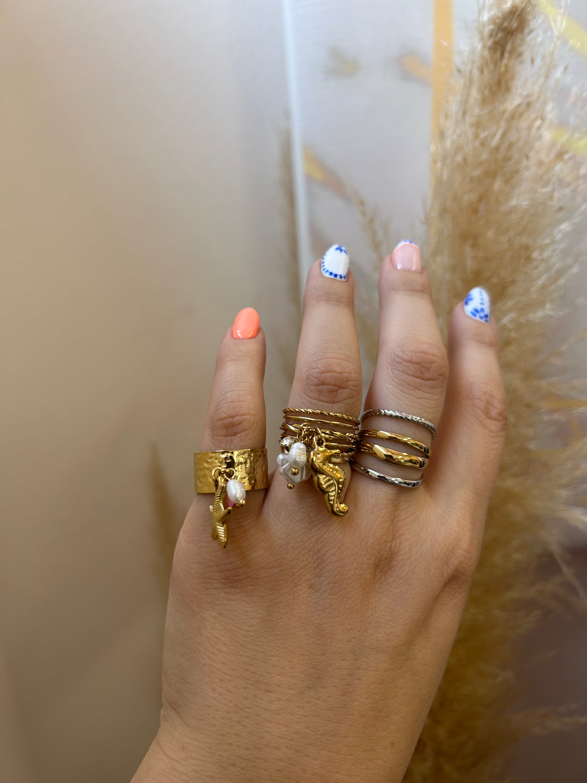 Hippocampus Gold Ring