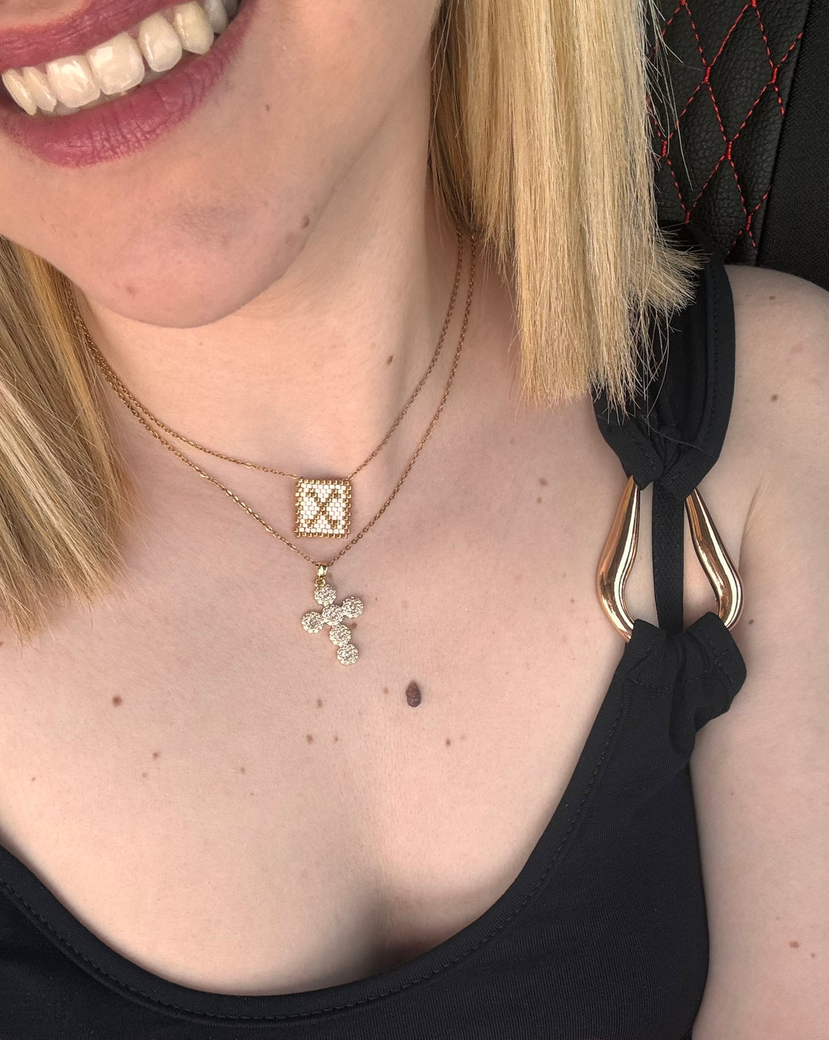 Cross Strass necklace