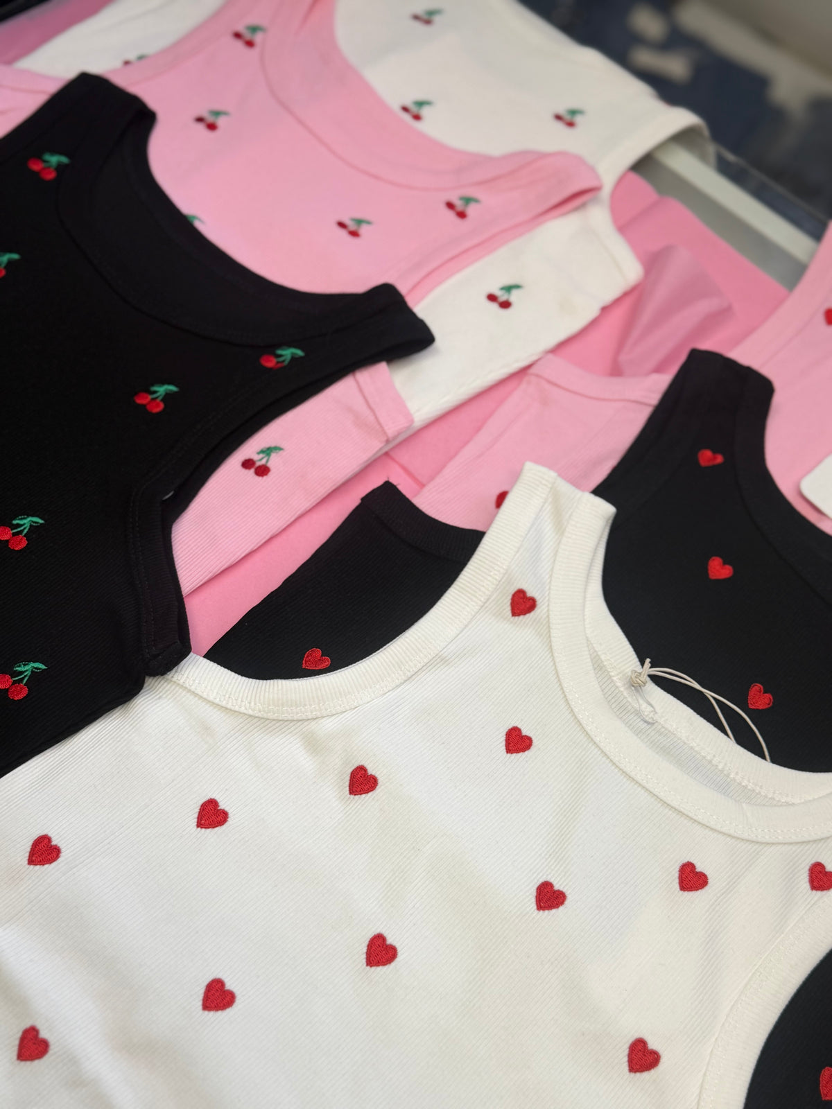 Crop Top Hearts 💕