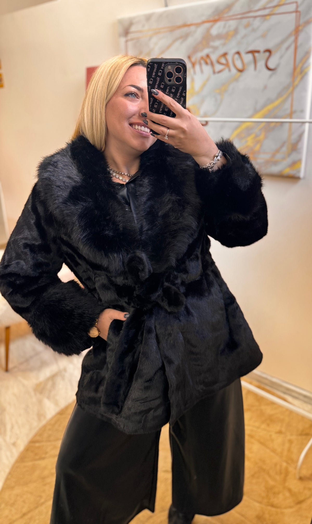 Alice Fur Black