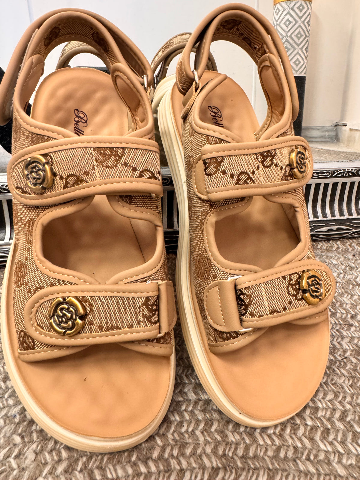 Lucy Beige Sandal