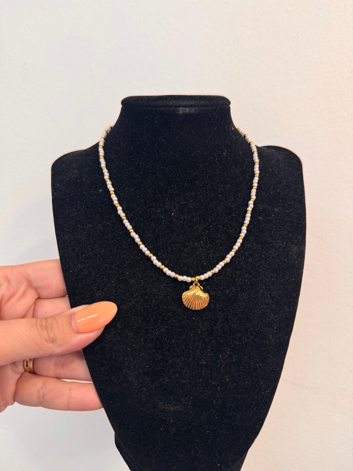 Shell 🐚 Necklace Margaret