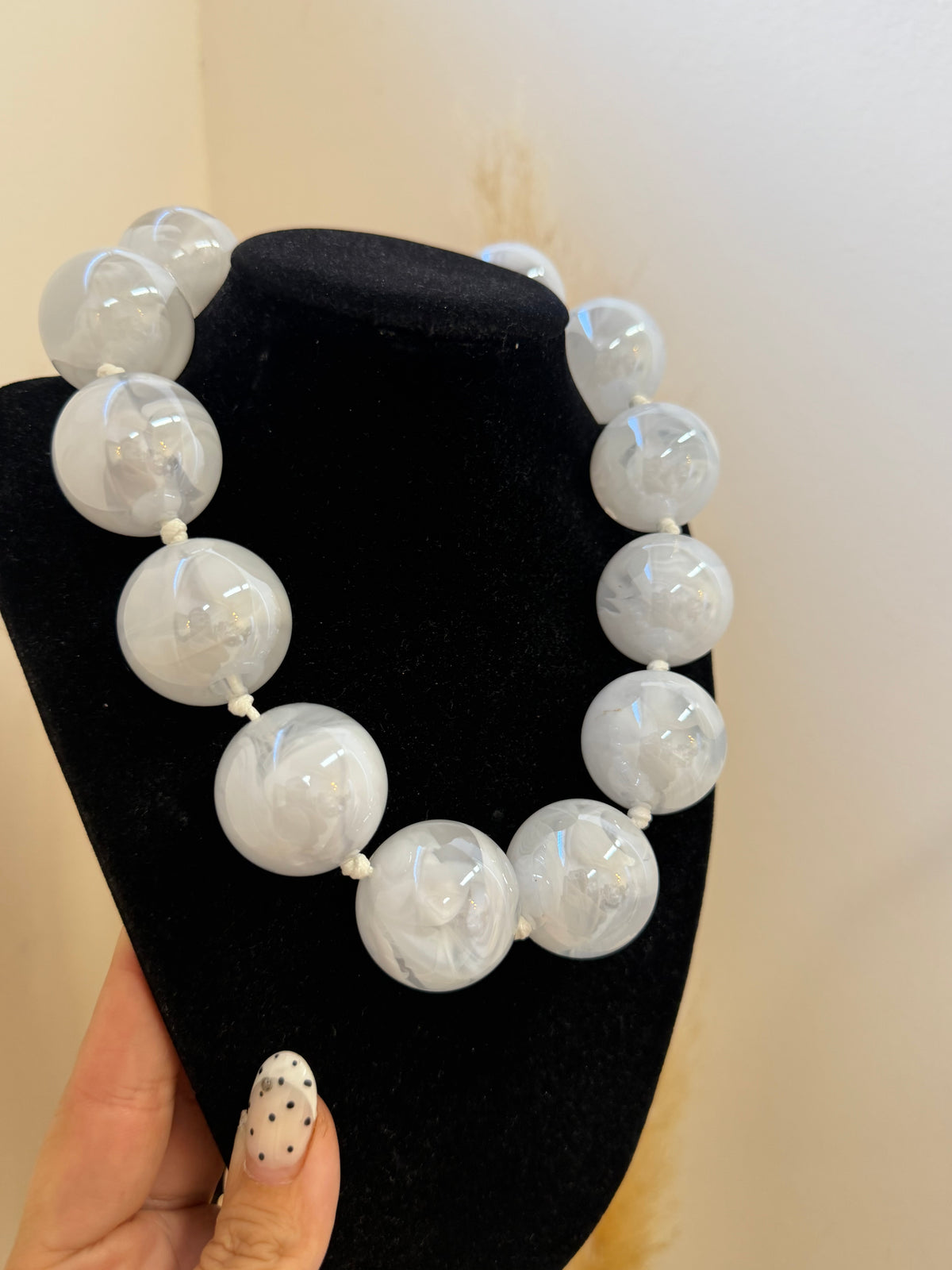 Balls Necklace White