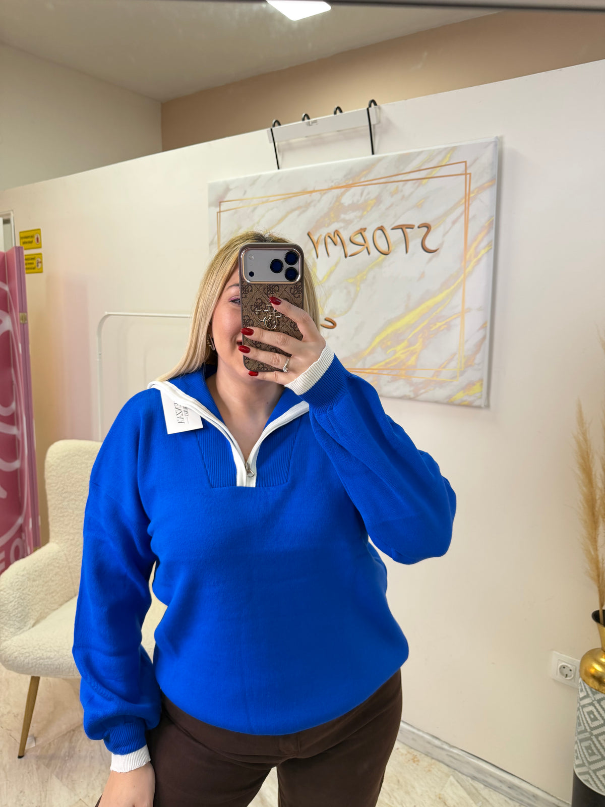 Majestic Pullover
