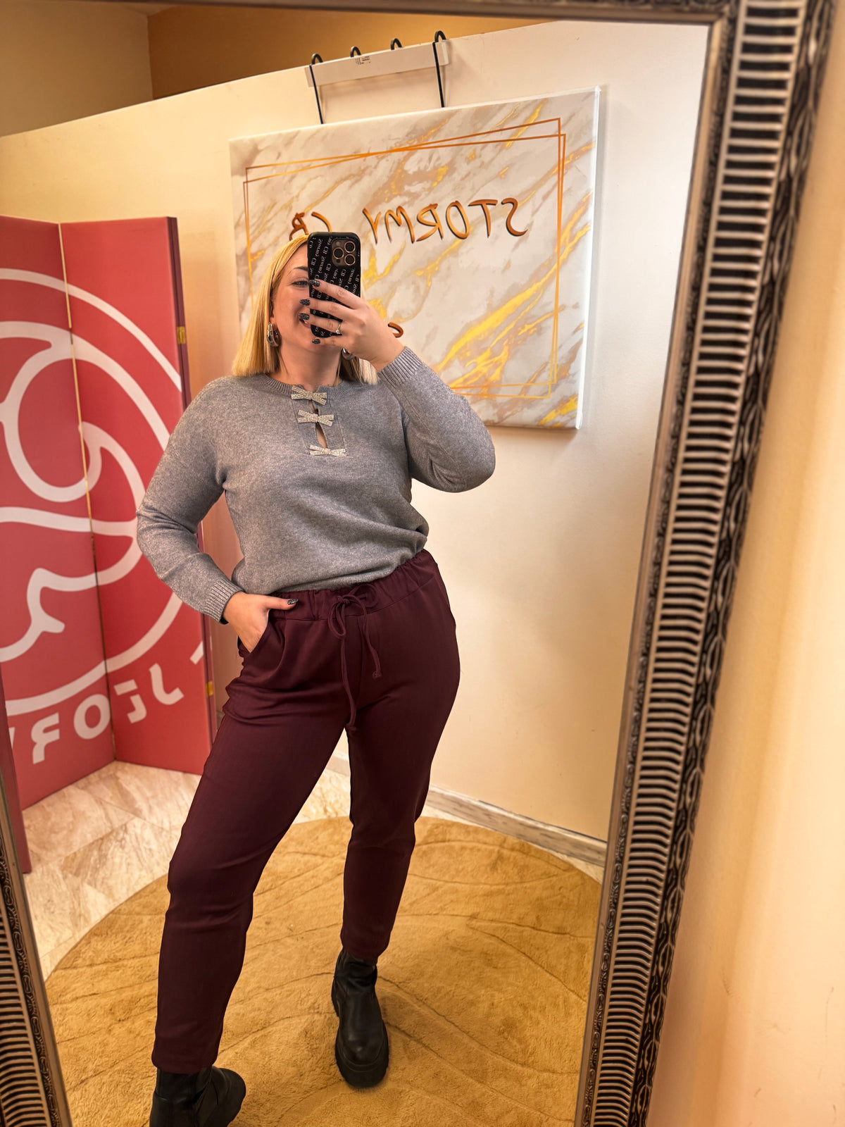 Dione Pant