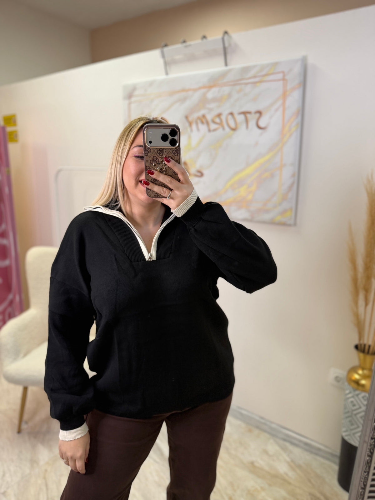 Majestic Pullover