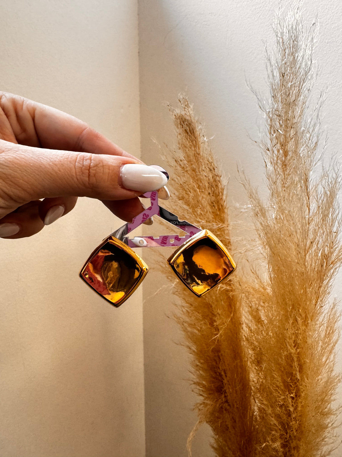Elsa Earrings Gold