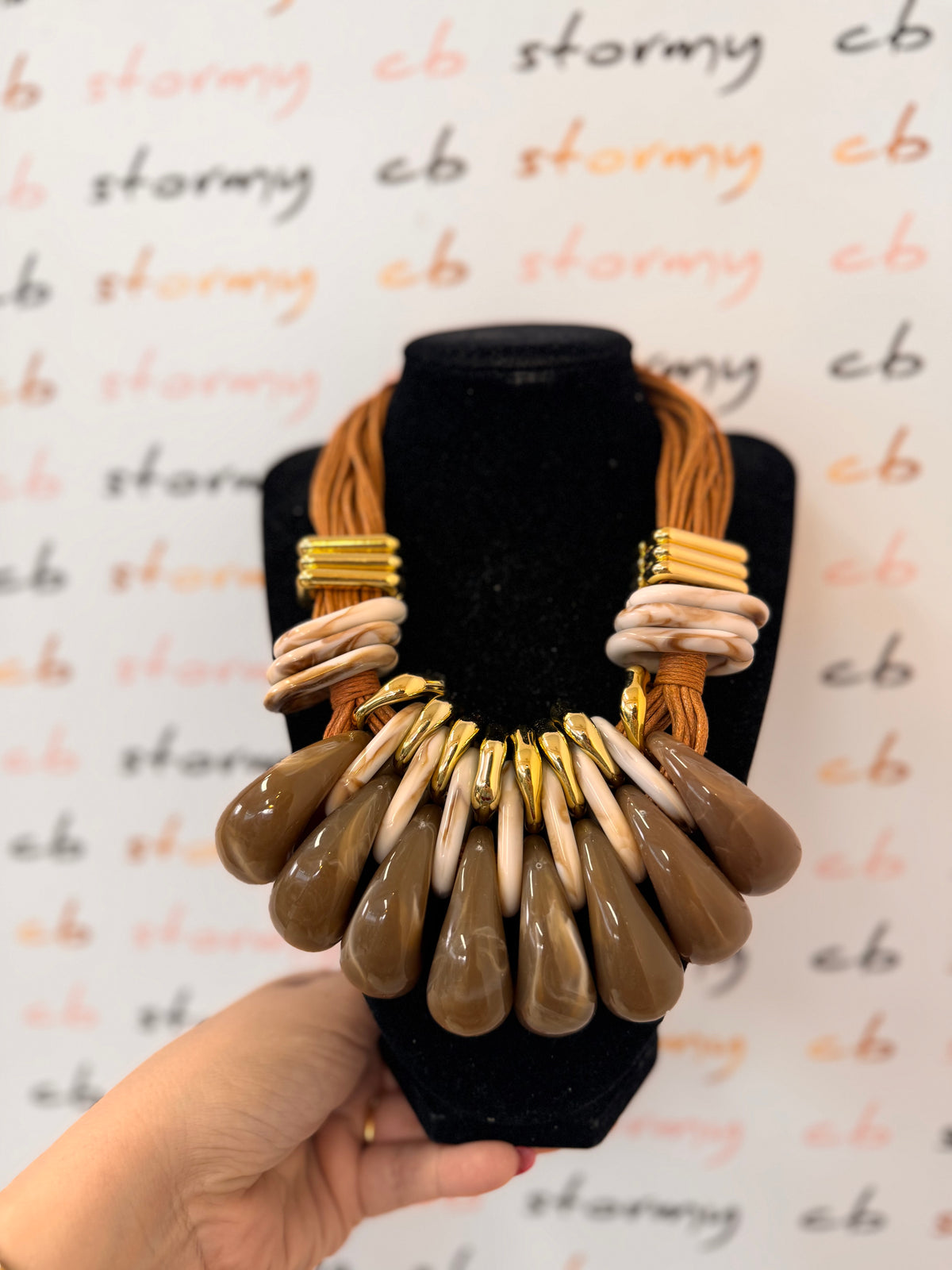 Mary Necklace