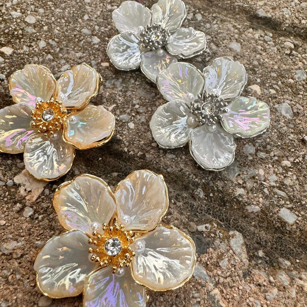 FLOWER MIRROR EARRINGS