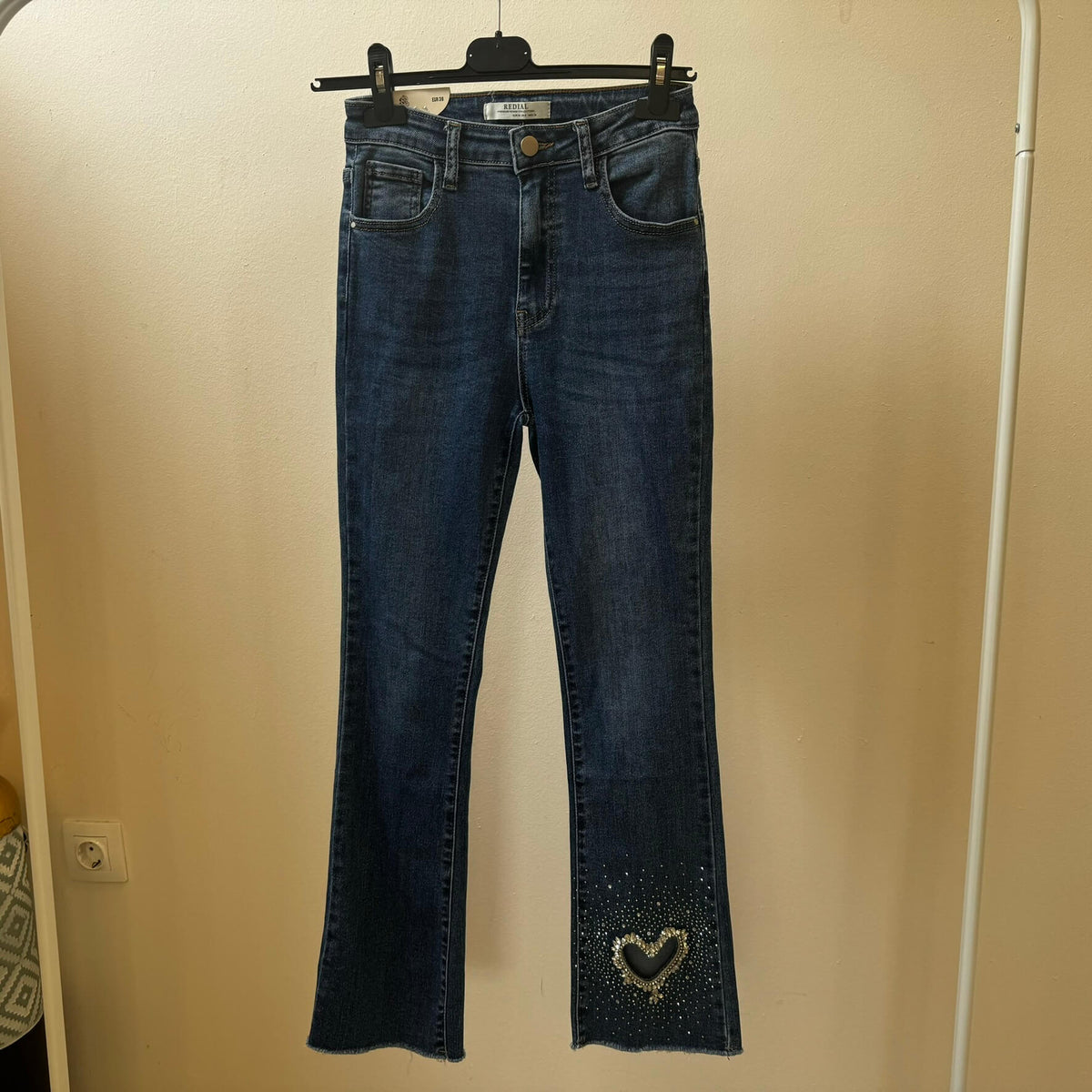 JEAN DOWN HEART